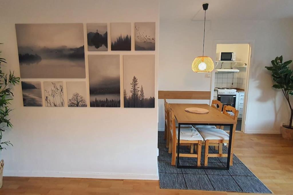 Apartment With Garden Near Metro! Stockholm Exterior photo