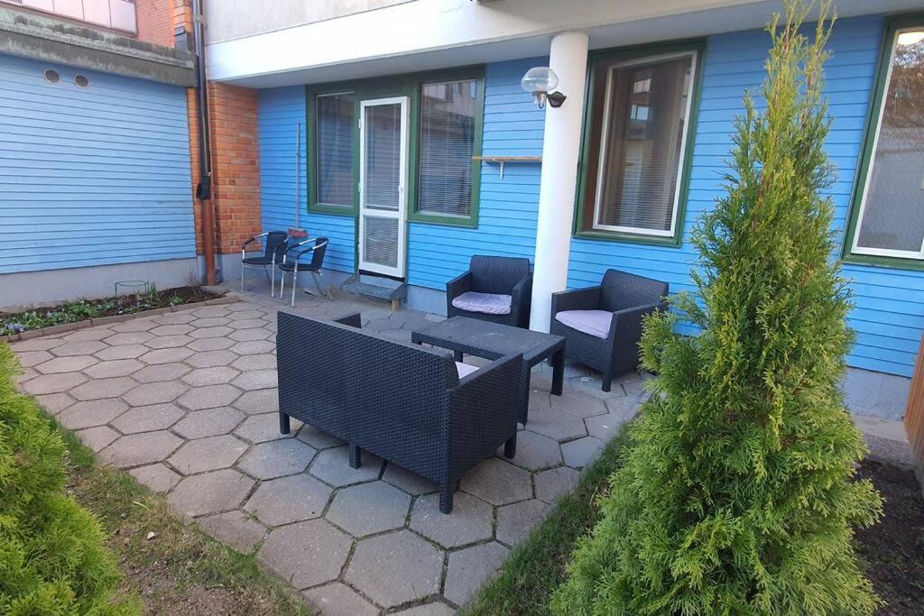 Apartment With Garden Near Metro! Stockholm Exterior photo